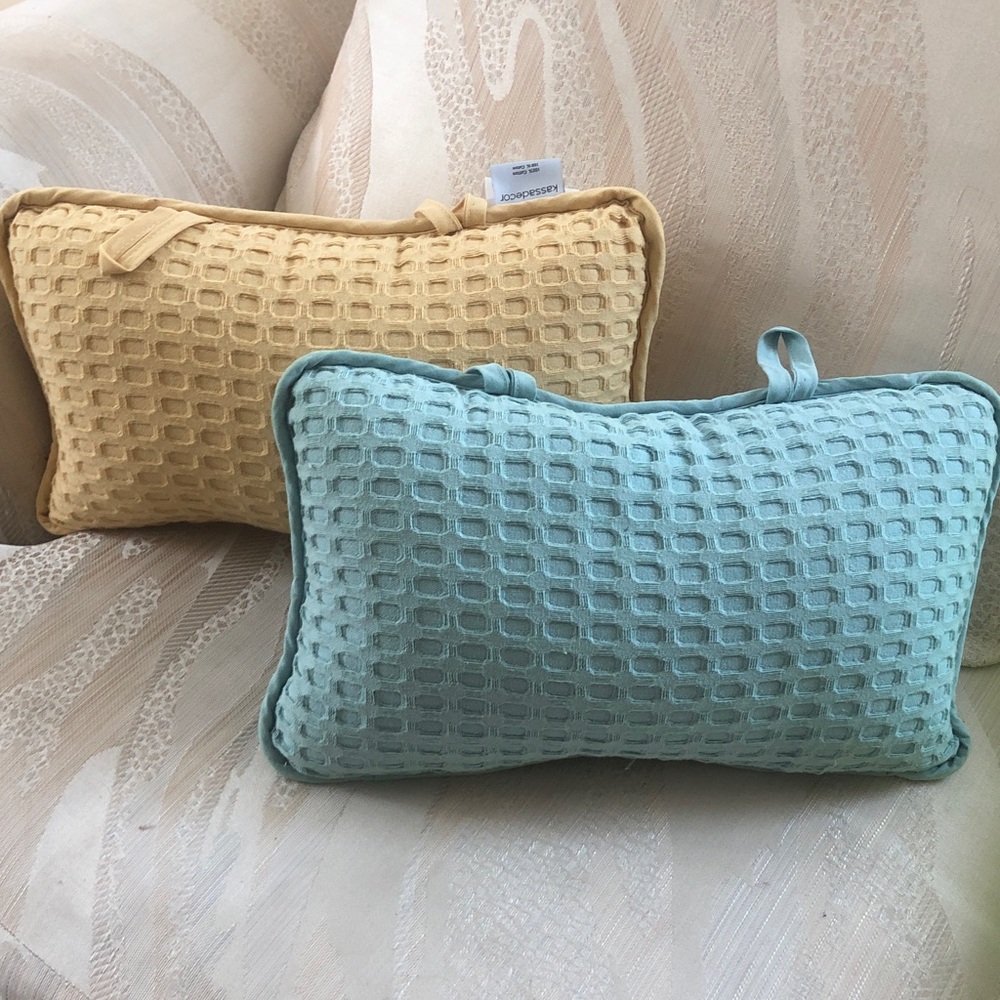 Home Bedding Waffle Texture Decorative Pillow - Blue and Cream